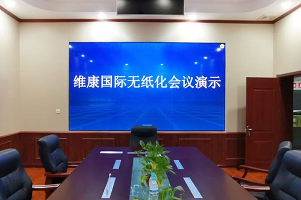 商場(chǎng)使用無(wú)縫拼接屏好還是LED全彩屏好？