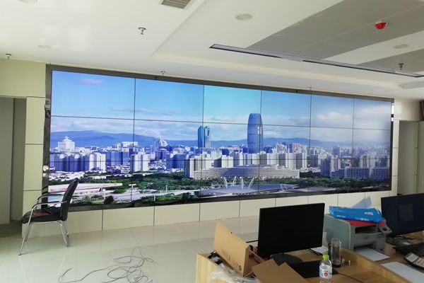 疫情當(dāng)下，拼接屏廠家該如何發(fā)展？