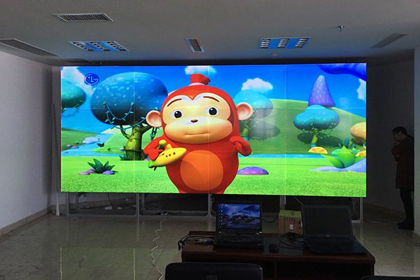 客戶在采購無縫拼接屏?xí)r需要注意哪些問題？