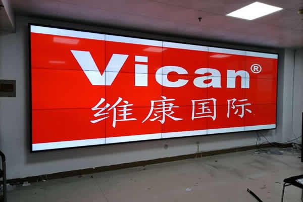 液晶拼接屏出現(xiàn)黑屏或閃屏怎么解決？