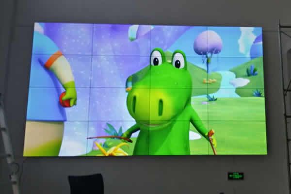 深圳液晶拼接屏的采購(gòu)需要注意什么？