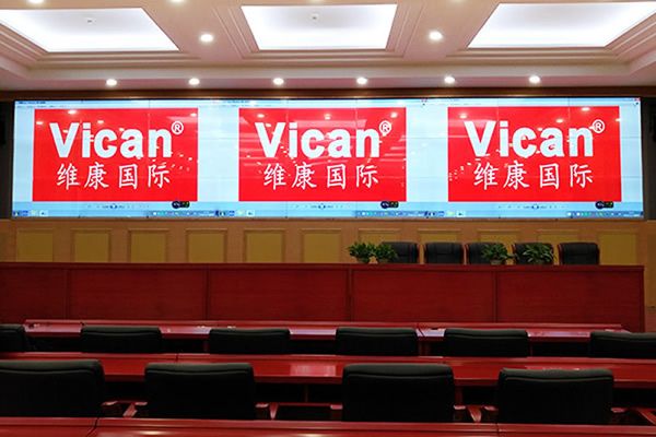 大型會(huì)議室使用液晶拼接屏好還是LED顯示屏好？