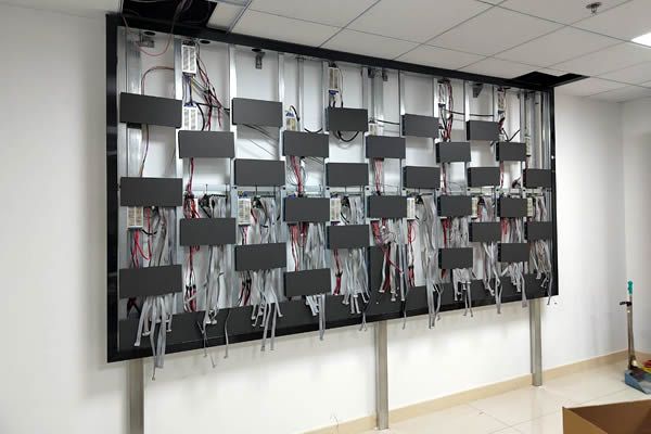 LED顯示屏的模組和箱體結構有什么區(qū)別，用哪種好？