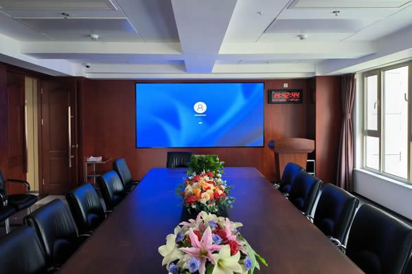 會議室用led屏還是lcd屏好？