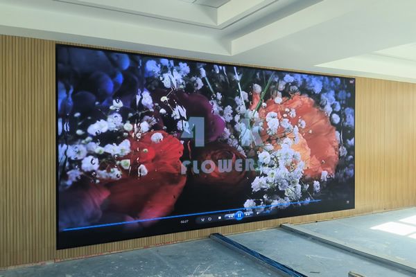 COB顯示屏P0.9相比P1.25有什么優(yōu)勢，COB技術(shù)有什么特點