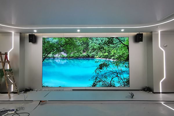 100平方的會(huì)議屏幕尺寸多少合適？